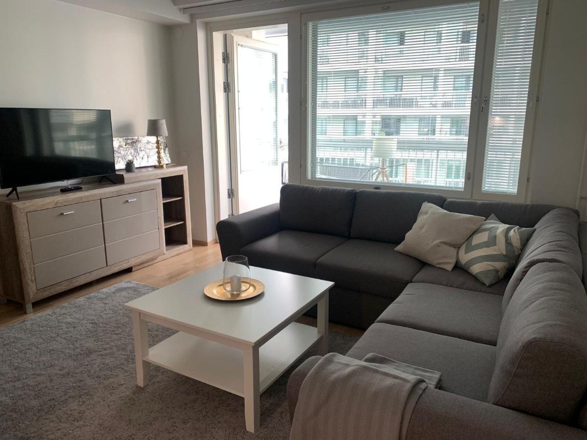 Modern One Bedroom Apartment Nearby Airport Vanda Eksteriør bilde